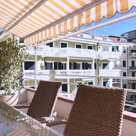 Garibaldi - Center * San Remo